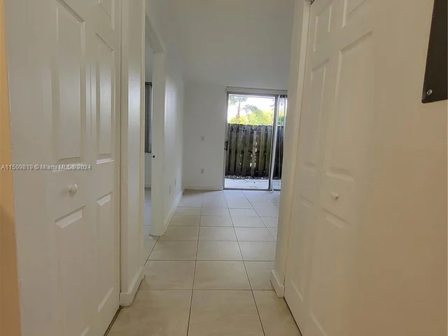 1740 NW N River Dr # 125, Miami FL 33125