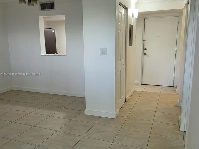 1740 NW N River Dr # 125, Miami FL 33125
