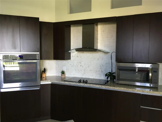 2685 SE 4th Pl, Homestead FL 33033