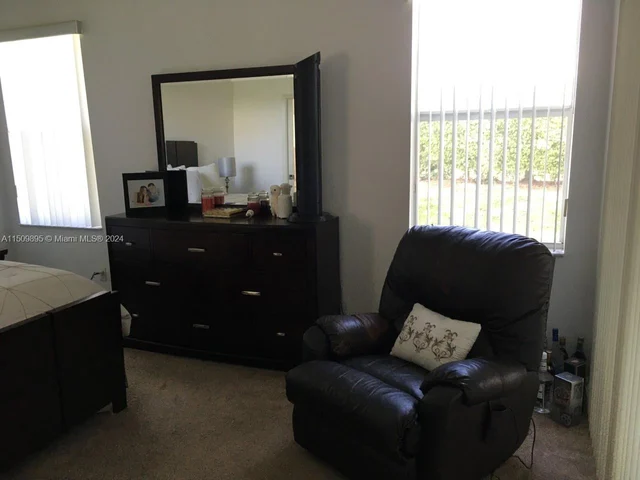 2685 SE 4th Pl, Homestead FL 33033