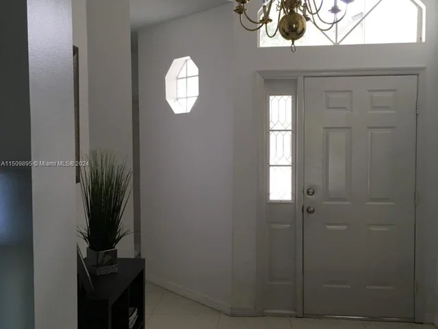 2685 SE 4th Pl, Homestead FL 33033