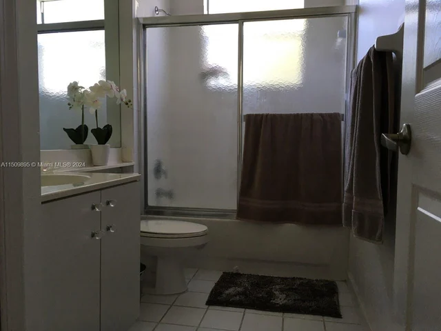 2685 SE 4th Pl, Homestead FL 33033