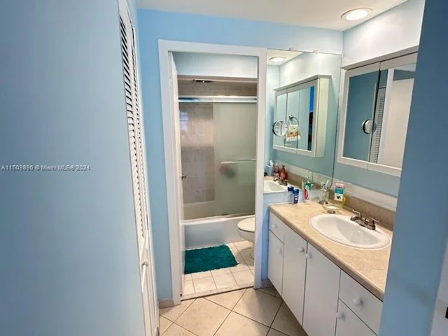 3111 N Ocean Dr # 502, Hollywood FL 33019