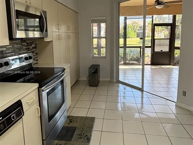 23158 Island Vw # 1, Boca Raton FL 33433