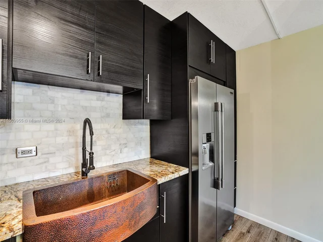 9441 Live Oak Pl # 103, Davie FL 33324