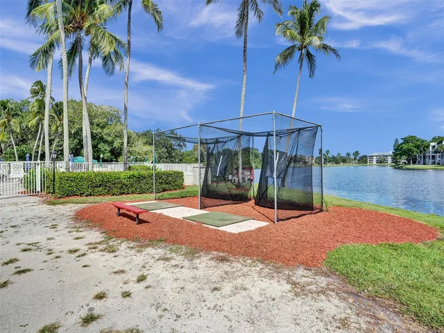 9441 Live Oak Pl # 103, Davie FL 33324