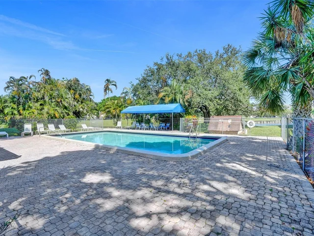 9441 Live Oak Pl # 103, Davie FL 33324