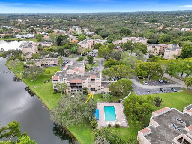 9441 Live Oak Pl # 103, Davie FL 33324