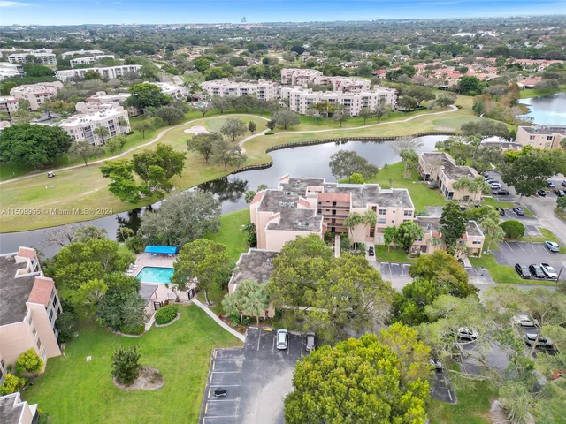 9441 Live Oak Pl # 103, Davie FL 33324