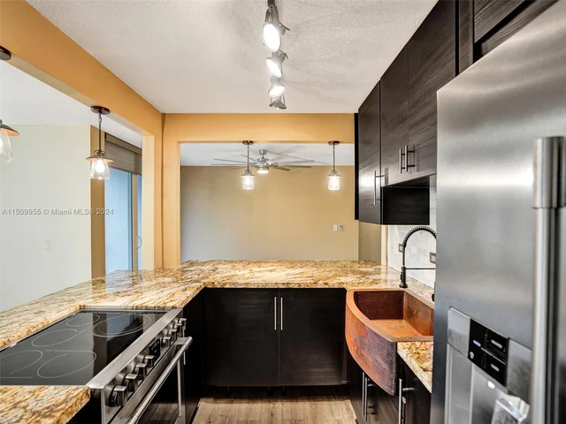 9441 Live Oak Pl # 103, Davie FL 33324