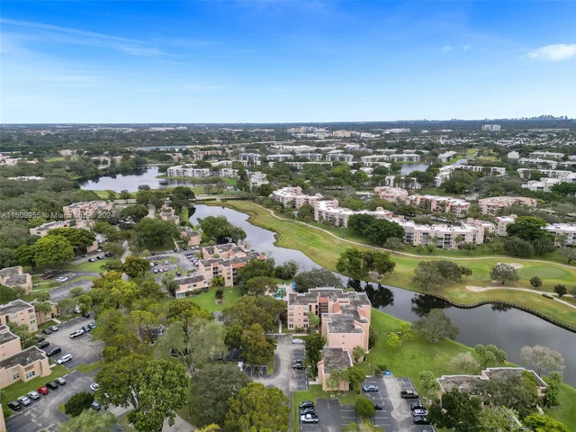 9441 Live Oak Pl # 103, Davie FL 33324