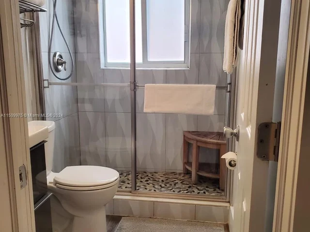 4480 NW 16th Ave # 0, Oakland Park FL 33309