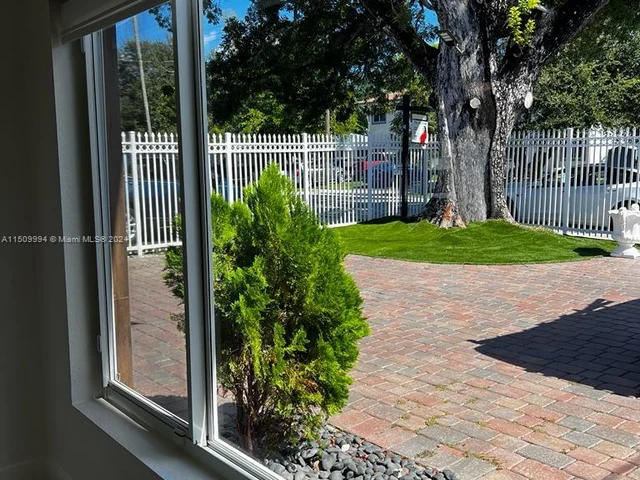 4430 NW 23rd Ave, Miami FL 33142