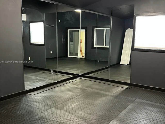 4430 NW 23rd Ave, Miami FL 33142