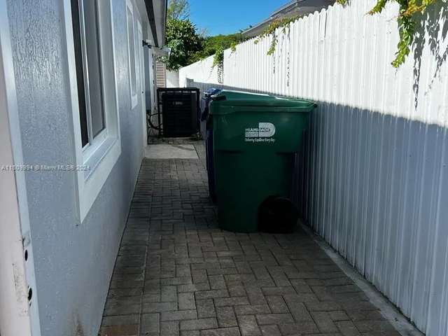 4430 NW 23rd Ave, Miami FL 33142