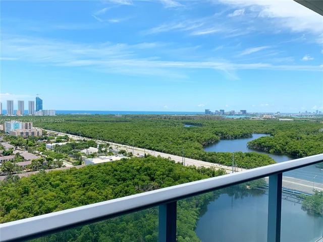 16385 Biscayne Blvd # 2420, North Miami Beach FL 33160