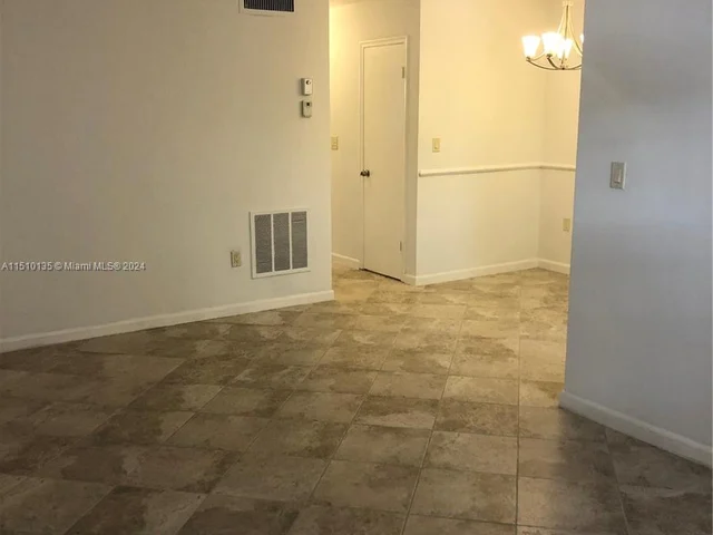 1747 Rodman St # 209, Hollywood FL 33020