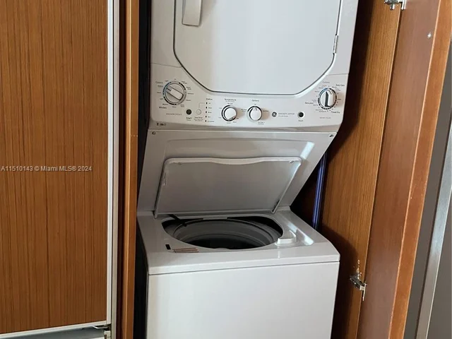 10275 Collins Ave # 1205, Bal Harbour FL 33154