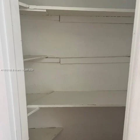 839 W 40th St # 3, Miami Beach FL 33140