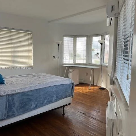 839 W 40th St # 3, Miami Beach FL 33140