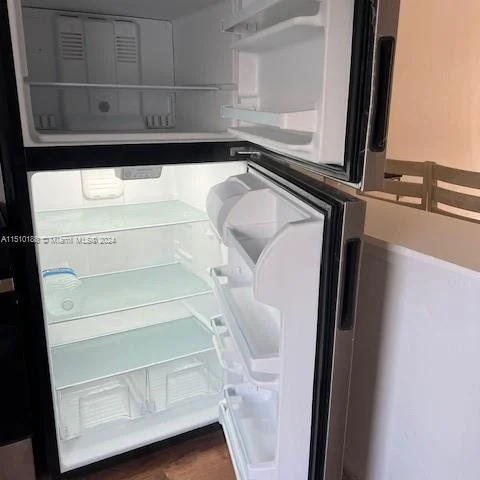 839 W 40th St # 3, Miami Beach FL 33140