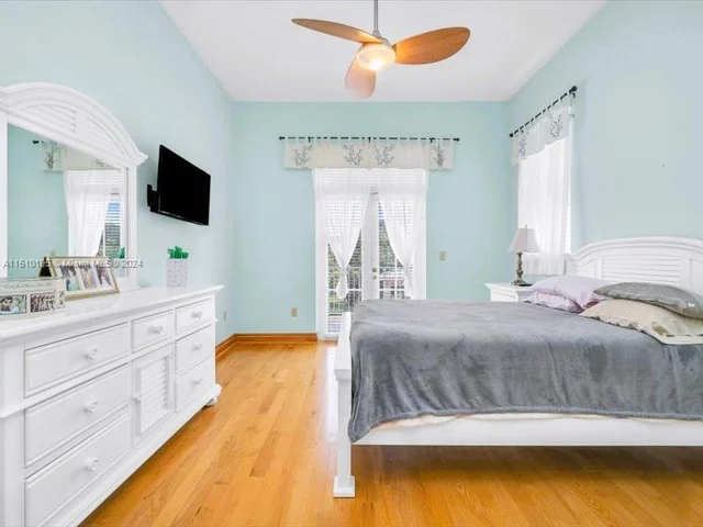 14593 SW 29th Pl, Davie FL 33330