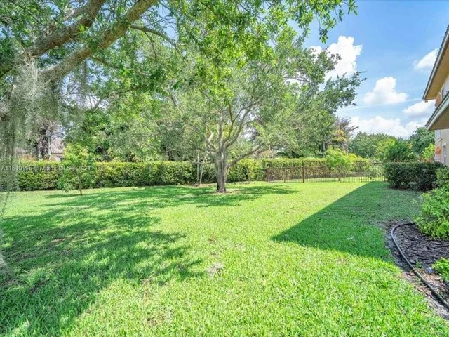 14593 SW 29th Pl, Davie FL 33330