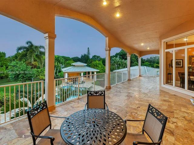 14593 SW 29th Pl, Davie FL 33330