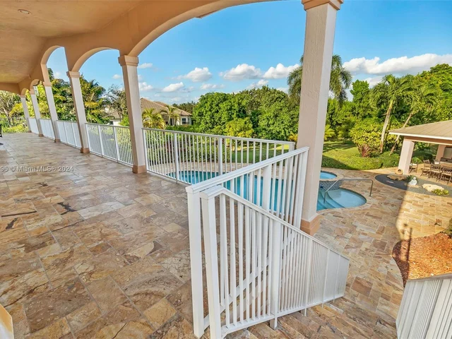 14593 SW 29th Pl, Davie FL 33330