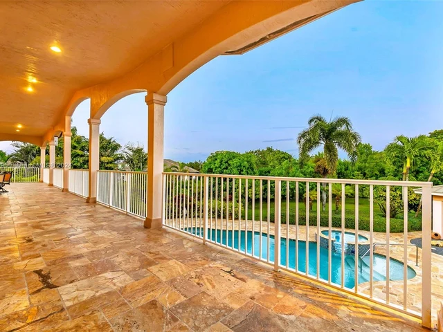 14593 SW 29th Pl, Davie FL 33330