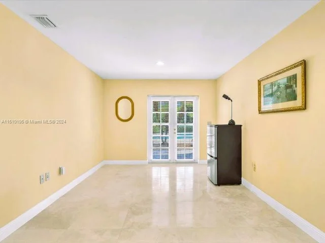 14593 SW 29th Pl, Davie FL 33330