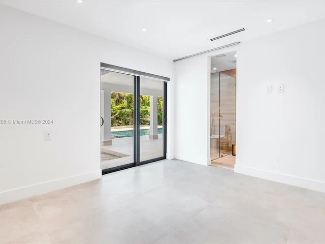 13306 SW 58th Ct, Pinecrest FL 33156