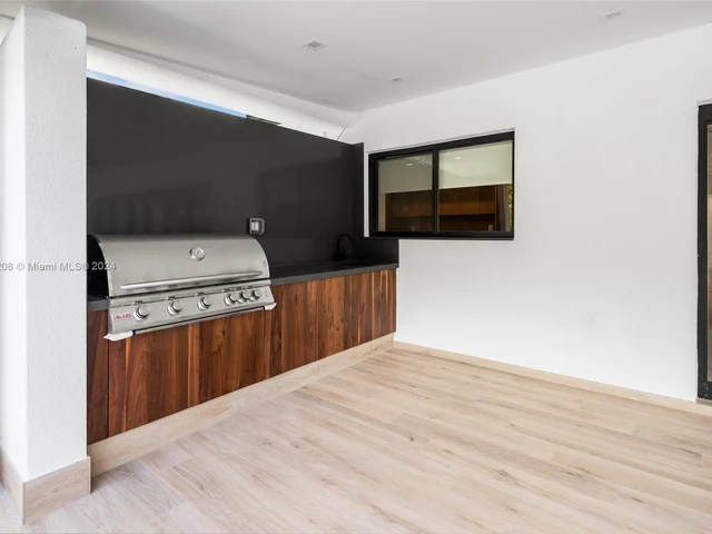 13306 SW 58th Ct, Pinecrest FL 33156