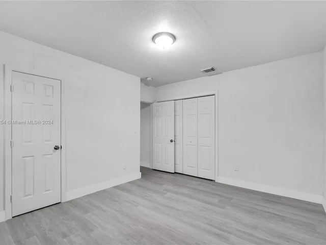 640 NW 195th Ter, Miami Gardens FL 33169