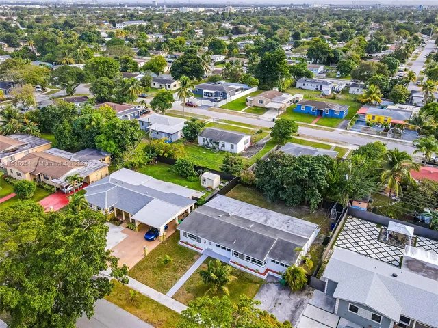 640 NW 195th Ter, Miami Gardens FL 33169