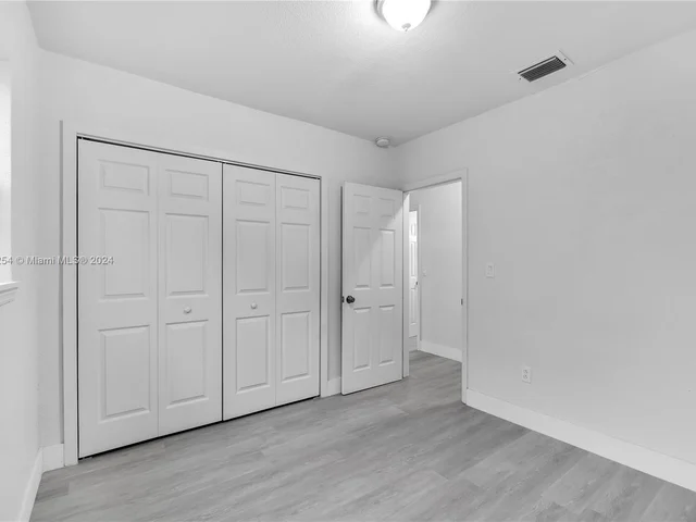 640 NW 195th Ter, Miami Gardens FL 33169