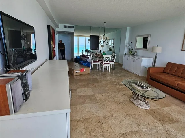 5601 Collins Ave # 1605, Miami Beach FL 33140