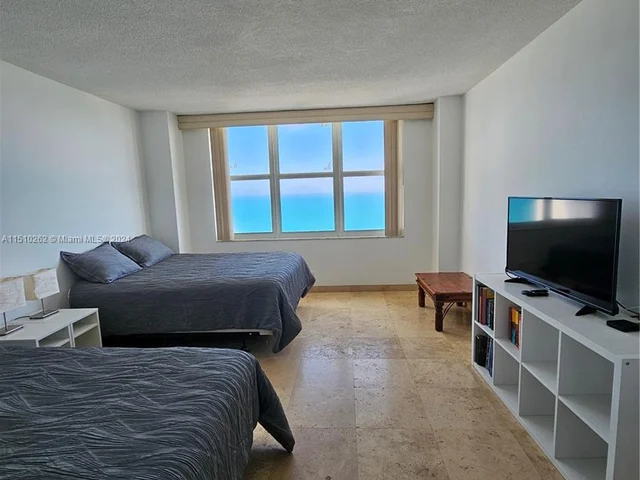 5601 Collins Ave # 1605, Miami Beach FL 33140