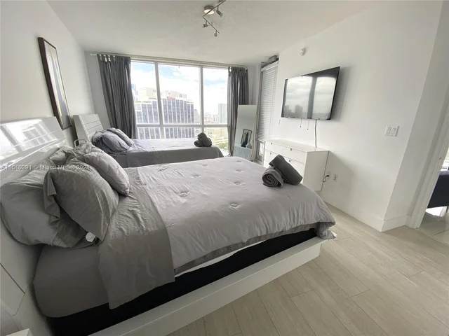 1750 N Bayshore Dr # 2714, Miami FL 33132