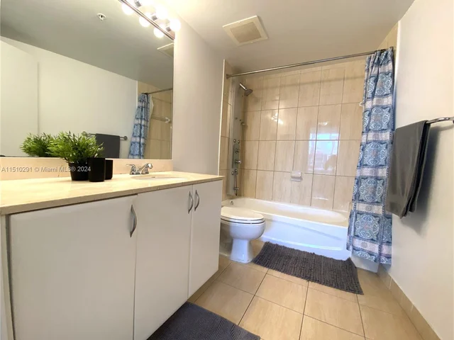 1750 N Bayshore Dr # 2714, Miami FL 33132