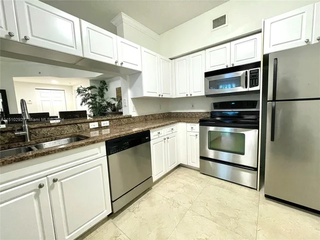 17125 N Bay Rd # 3106, Sunny Isles Beach FL 33160