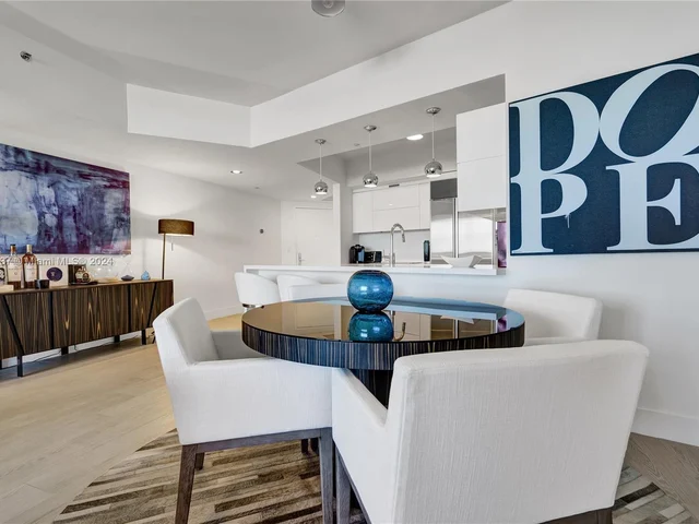 400 Alton Rd # 1505, Miami Beach FL 33139