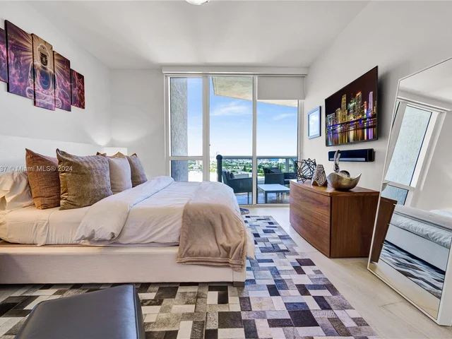 400 Alton Rd # 1505, Miami Beach FL 33139