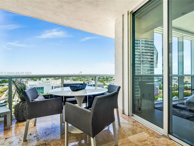 400 Alton Rd # 1505, Miami Beach FL 33139