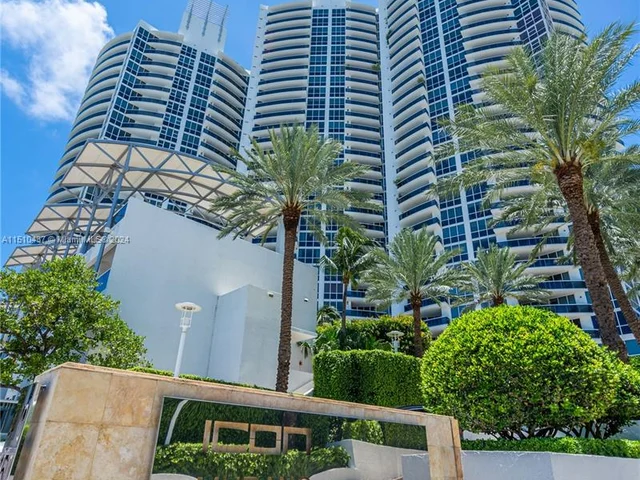 400 Alton Rd # 1505, Miami Beach FL 33139