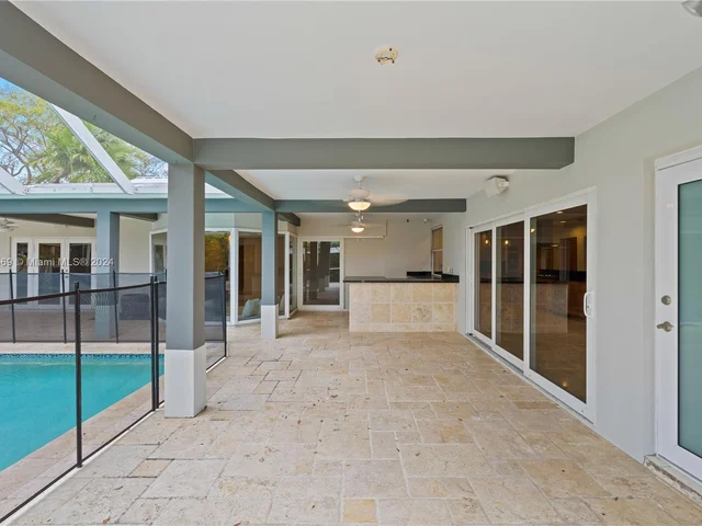 9858 SW 94th Ter, Miami FL 33176