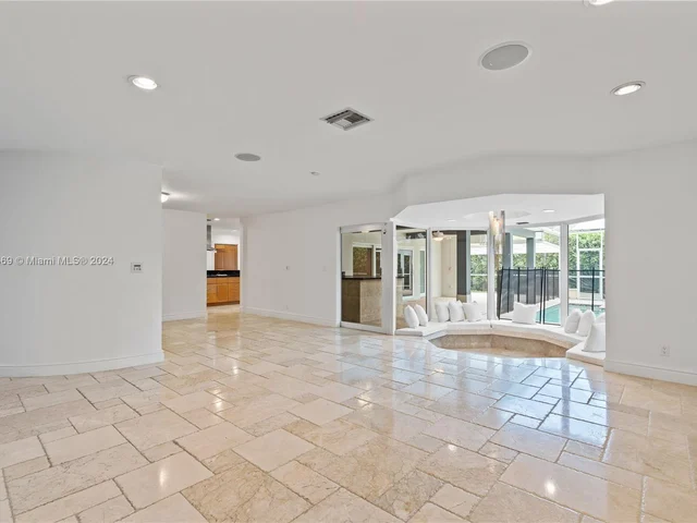 9858 SW 94th Ter, Miami FL 33176