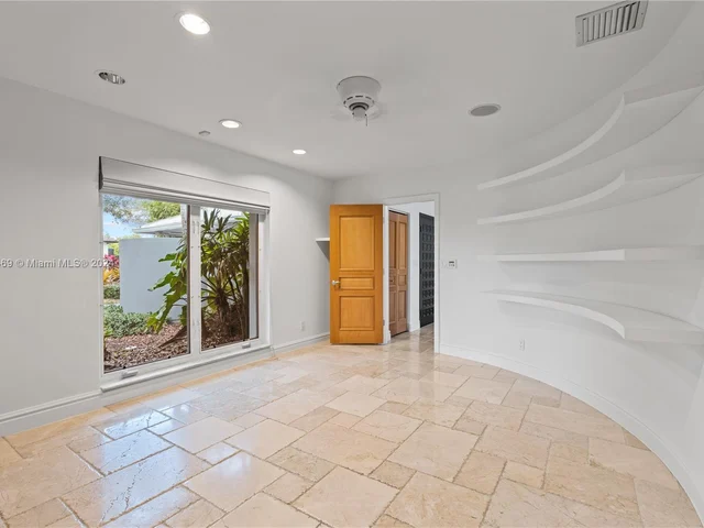 9858 SW 94th Ter, Miami FL 33176