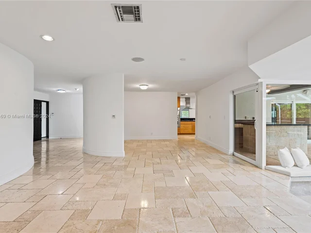 9858 SW 94th Ter, Miami FL 33176