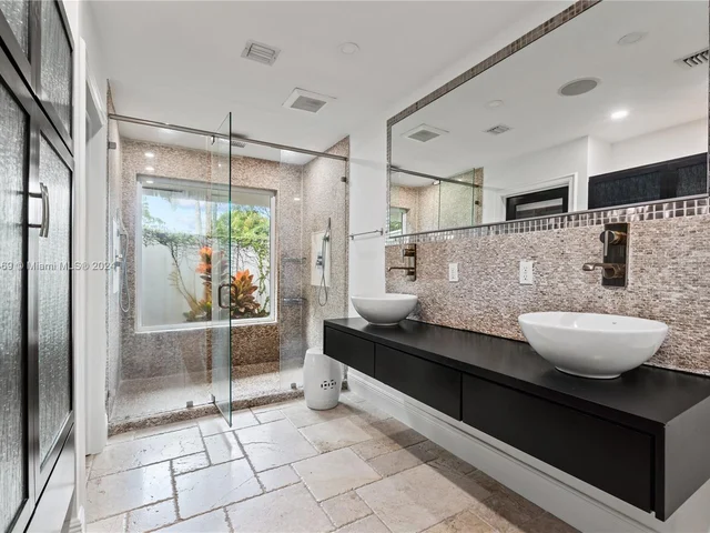 9858 SW 94th Ter, Miami FL 33176